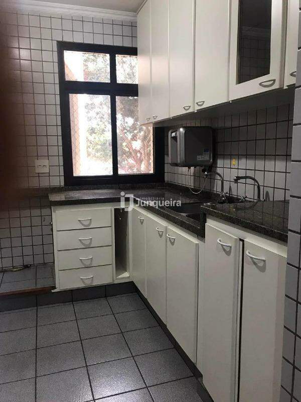 Apartamento à venda no David Miori, 3 quartos, sendo 1 suíte, 2 vagas, no bairro Centro em Rio das Pedras - SP