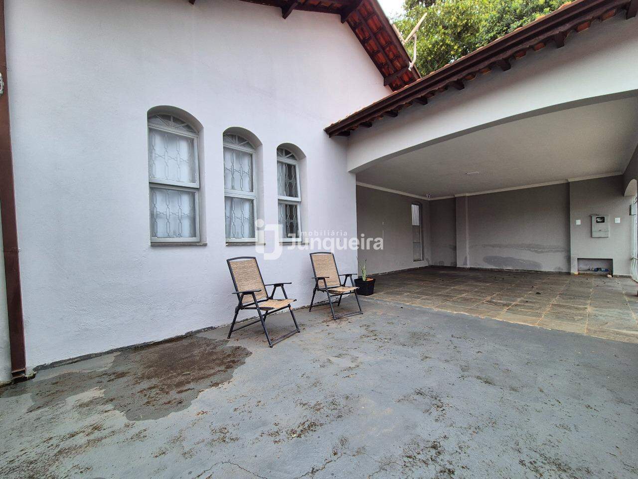 Casa à venda, 3 quartos, sendo 1 suíte, 3 vagas, no bairro Santa Rosa em Piracicaba - SP