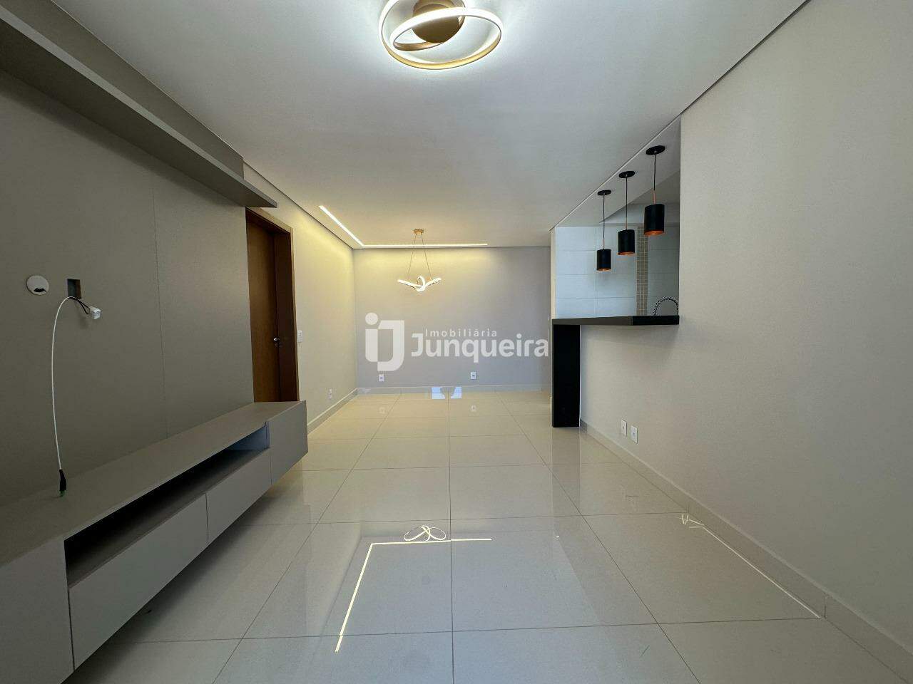 Apartamento para alugar no Terraço Paulista, 3 quartos, sendo 1 suíte, 2 vagas, no bairro Paulista em Piracicaba - SP