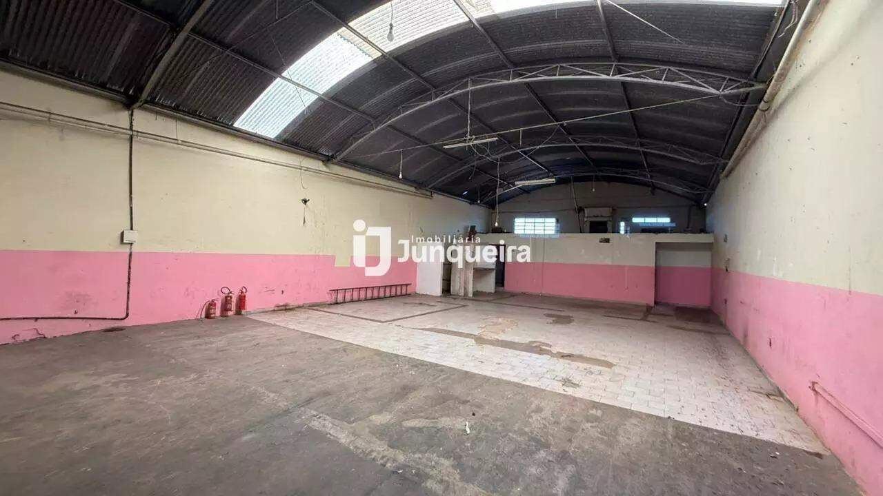 Galpão à venda, no bairro Nossa Senhora de Fátima em Piracicaba - SP