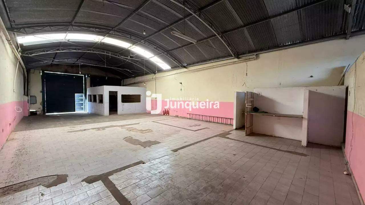 Galpão à venda, no bairro Nossa Senhora de Fátima em Piracicaba - SP