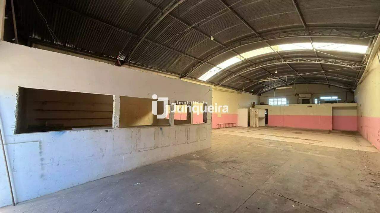 Galpão à venda, no bairro Nossa Senhora de Fátima em Piracicaba - SP