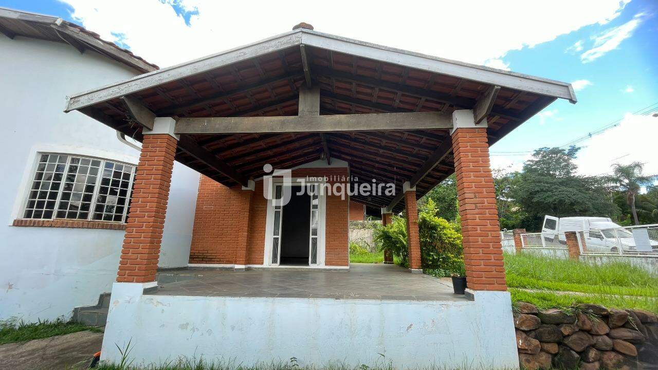 Chácara à venda, 3 quartos, sendo 1 suíte, 6 vagas, no bairro Botânico 2000 em São Pedro - SP