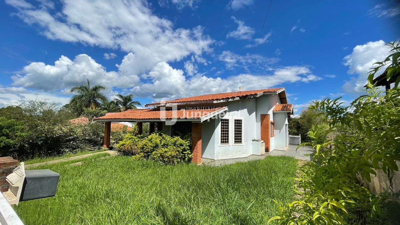 Chácara à venda, 3 quartos, sendo 1 suíte, 6 vagas, no bairro Botânico 2000 em São Pedro - SP