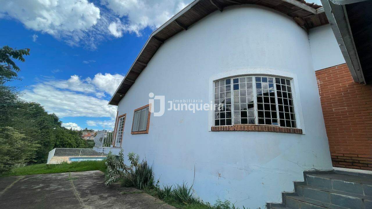 Chácara à venda, 3 quartos, sendo 1 suíte, 6 vagas, no bairro Botânico 2000 em São Pedro - SP