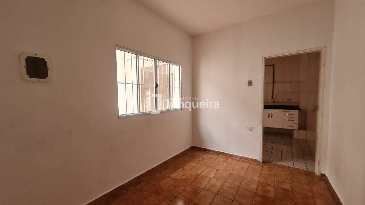 Casa para alugar, 1 quarto, no bairro Jardim Glória em Piracicaba - SP