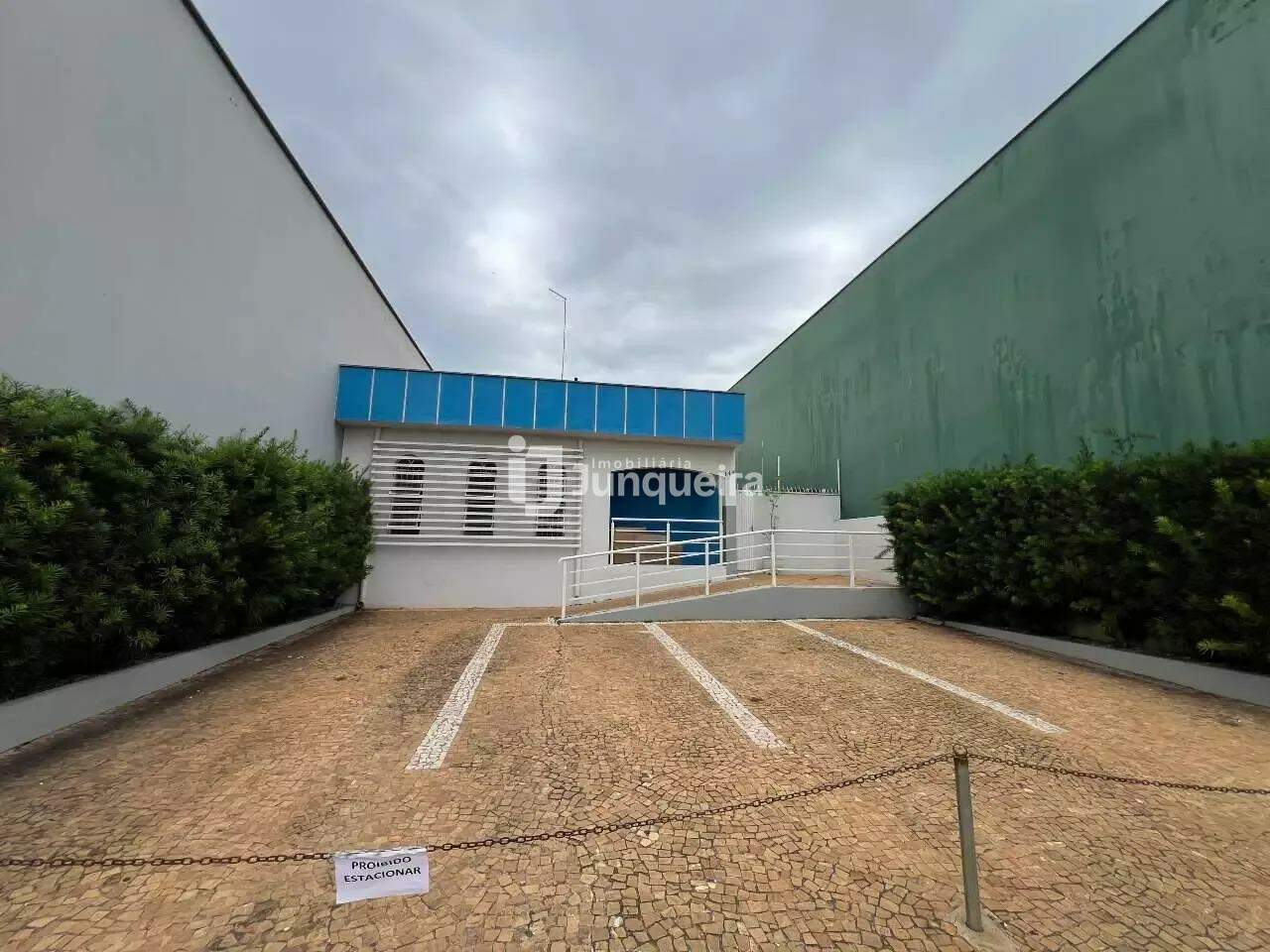 Sala Comercial para alugar, 1 vaga, no bairro Centro em Rio das Pedras - SP
