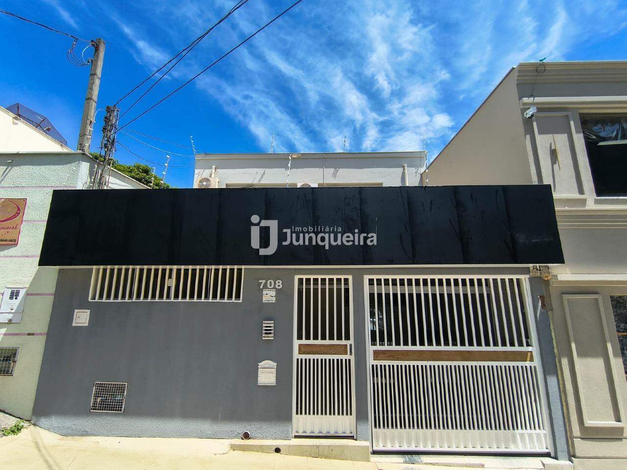 Casa Comercial para alugar, no bairro Cidade Alta em Piracicaba - SP
