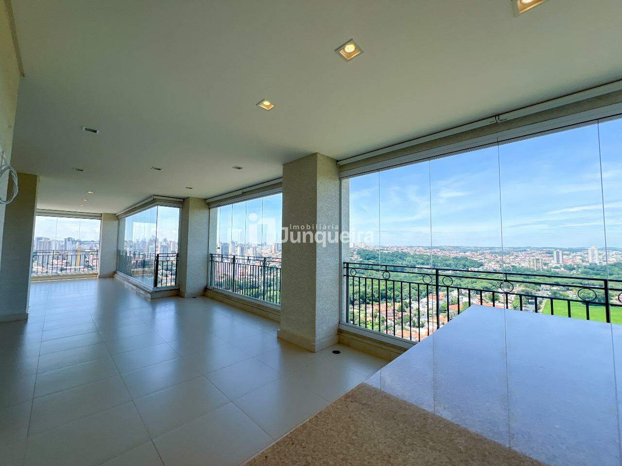 Apartamento à venda no Lindenberg Timboril, 3 quartos, sendo 3 suítes, 5 vagas, no bairro Nova Piracicaba em Piracicaba - SP
