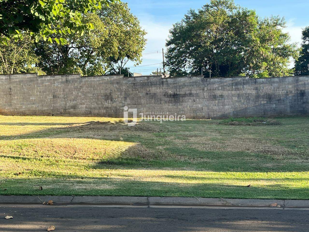 Terreno em Condomínio à venda no Mônaco, no bairro Mônaco  em Piracicaba - SP