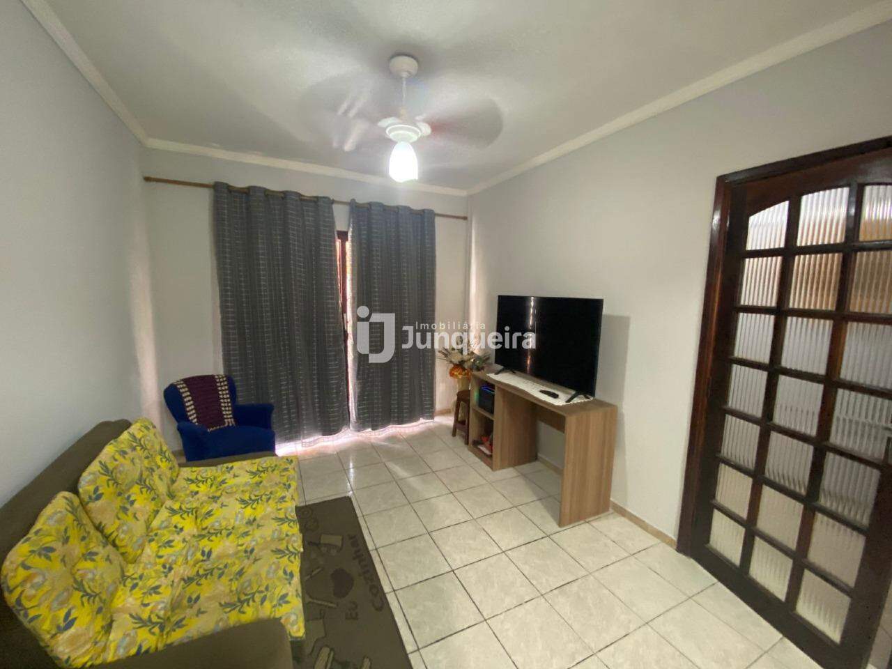 Casa à venda, 4 quartos, sendo 1 suíte, 2 vagas, no bairro Santa Rosa em Piracicaba - SP