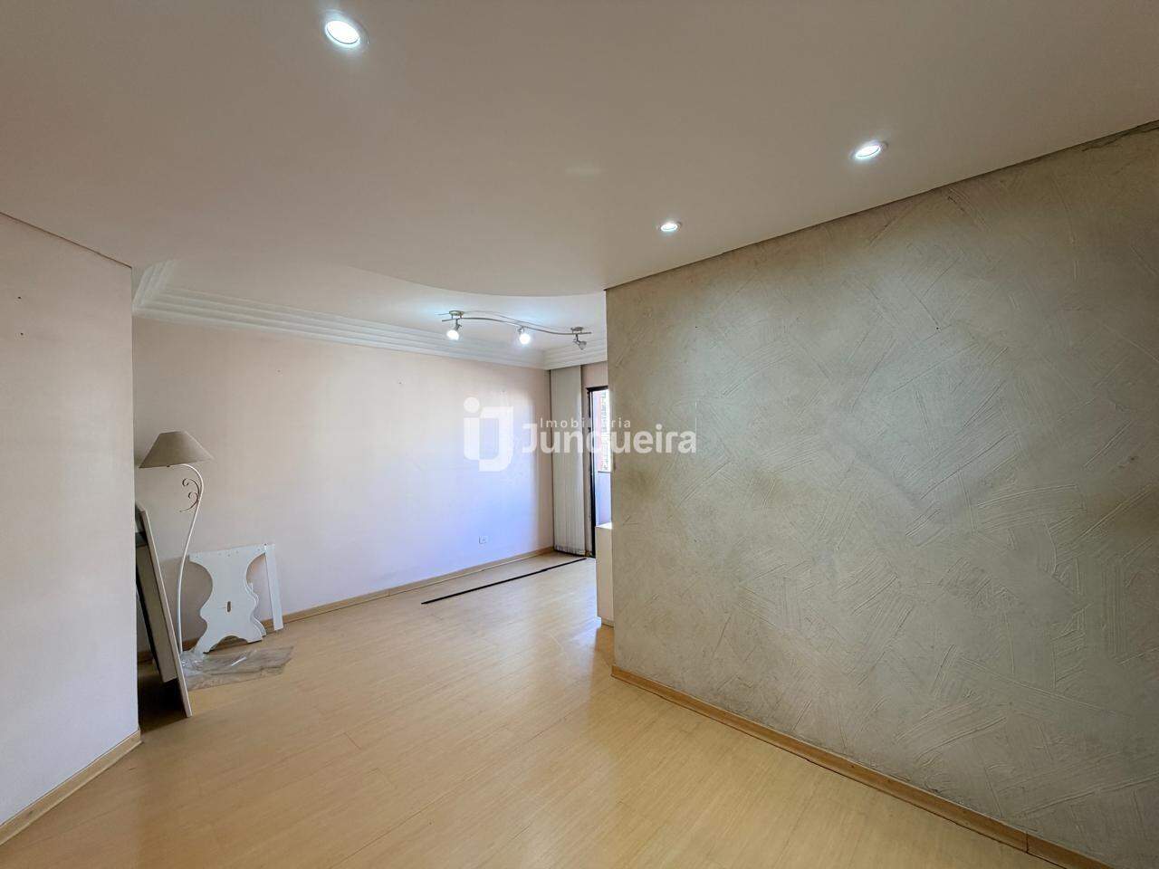 Apartamento à venda no Londres , 3 quartos, sendo 1 suíte, 1 vaga, no bairro Centro em Piracicaba - SP