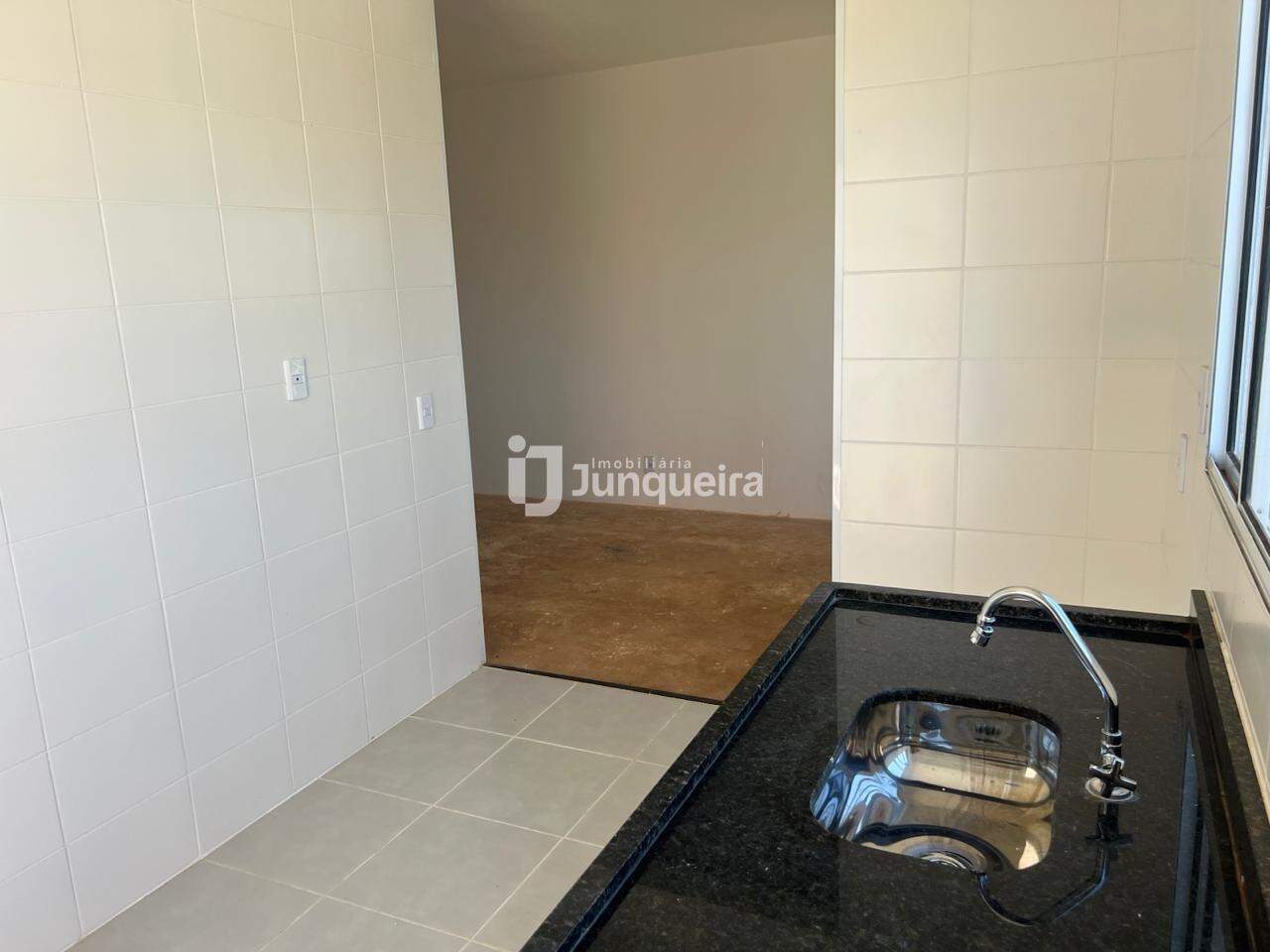 Casa em Condomínio à venda no Reserva Taquaral II, 2 quartos, sendo 2 suítes, 2 vagas, no bairro Cidade Judiciária em Piracicaba - SP