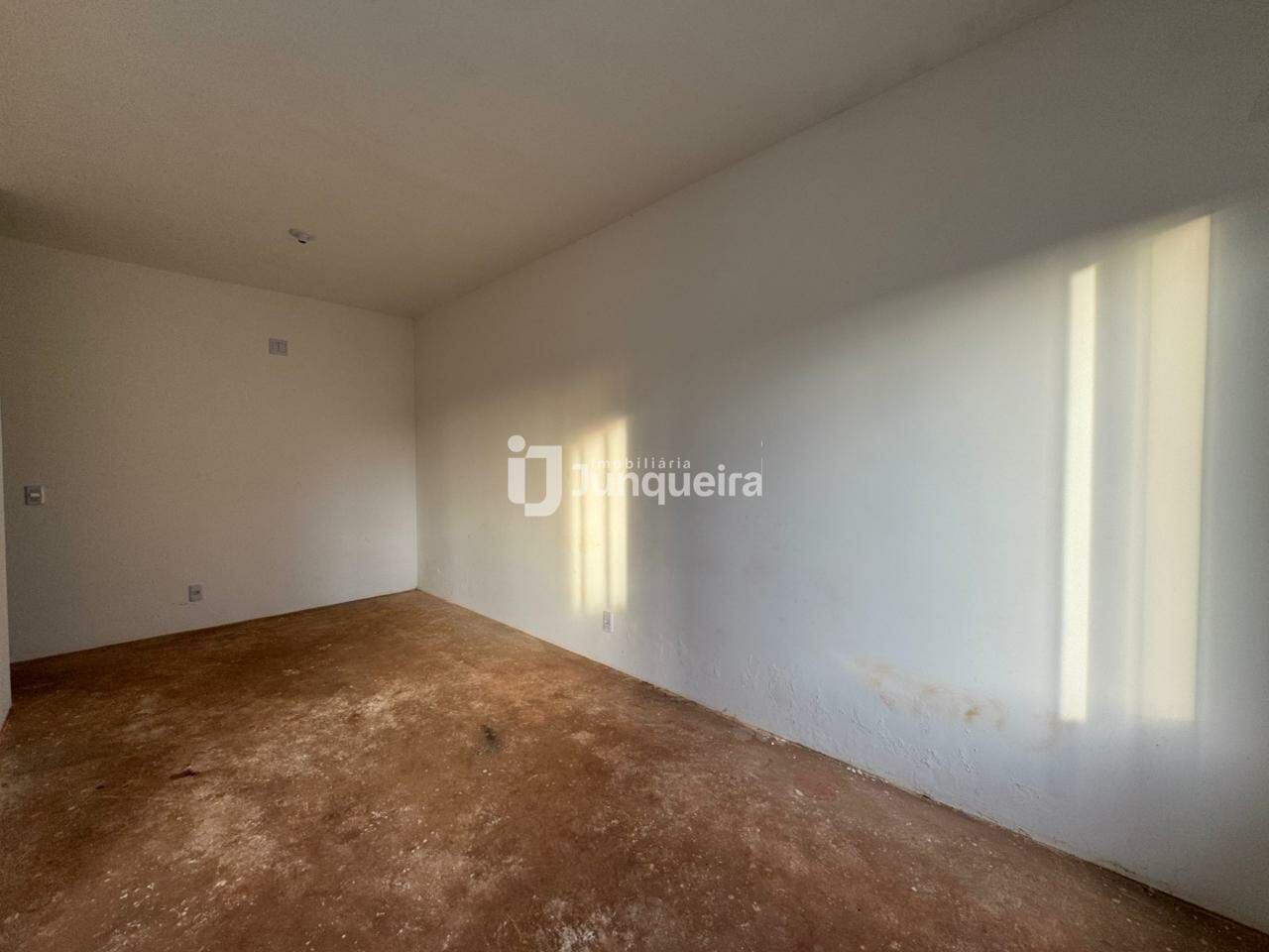 Casa em Condomínio à venda no Reserva Taquaral II, 2 quartos, sendo 2 suítes, 2 vagas, no bairro Cidade Judiciária em Piracicaba - SP