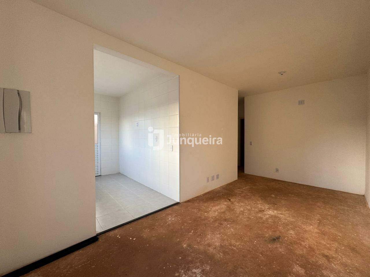 Casa em Condomínio à venda no Reserva Taquaral II, 2 quartos, sendo 2 suítes, 2 vagas, no bairro Cidade Judiciária em Piracicaba - SP