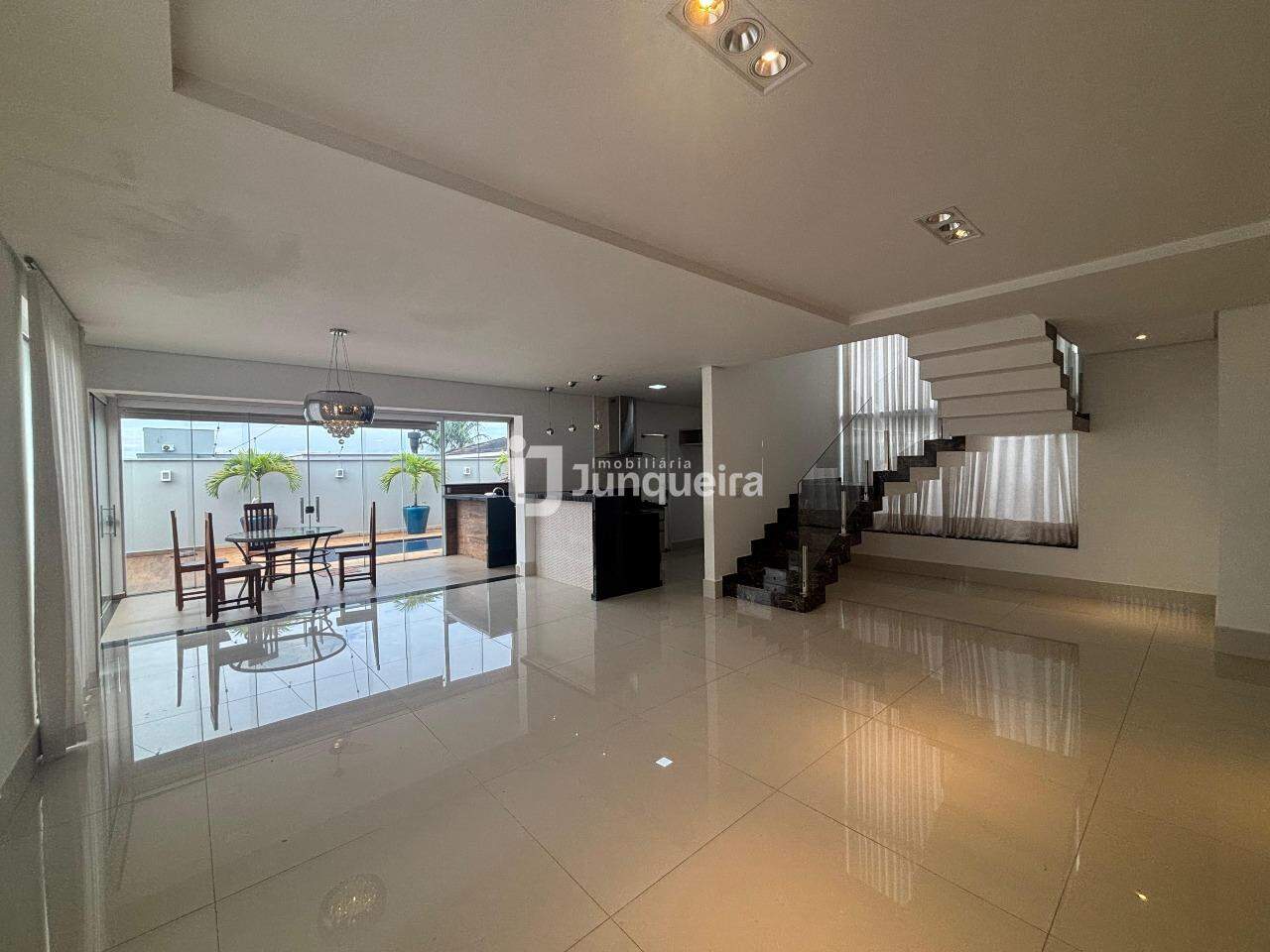 Casa em Condomínio à venda no Villa D'Aquila, 3 quartos, sendo 3 suítes, 6 vagas, no bairro Villa D'áquila em Piracicaba - SP