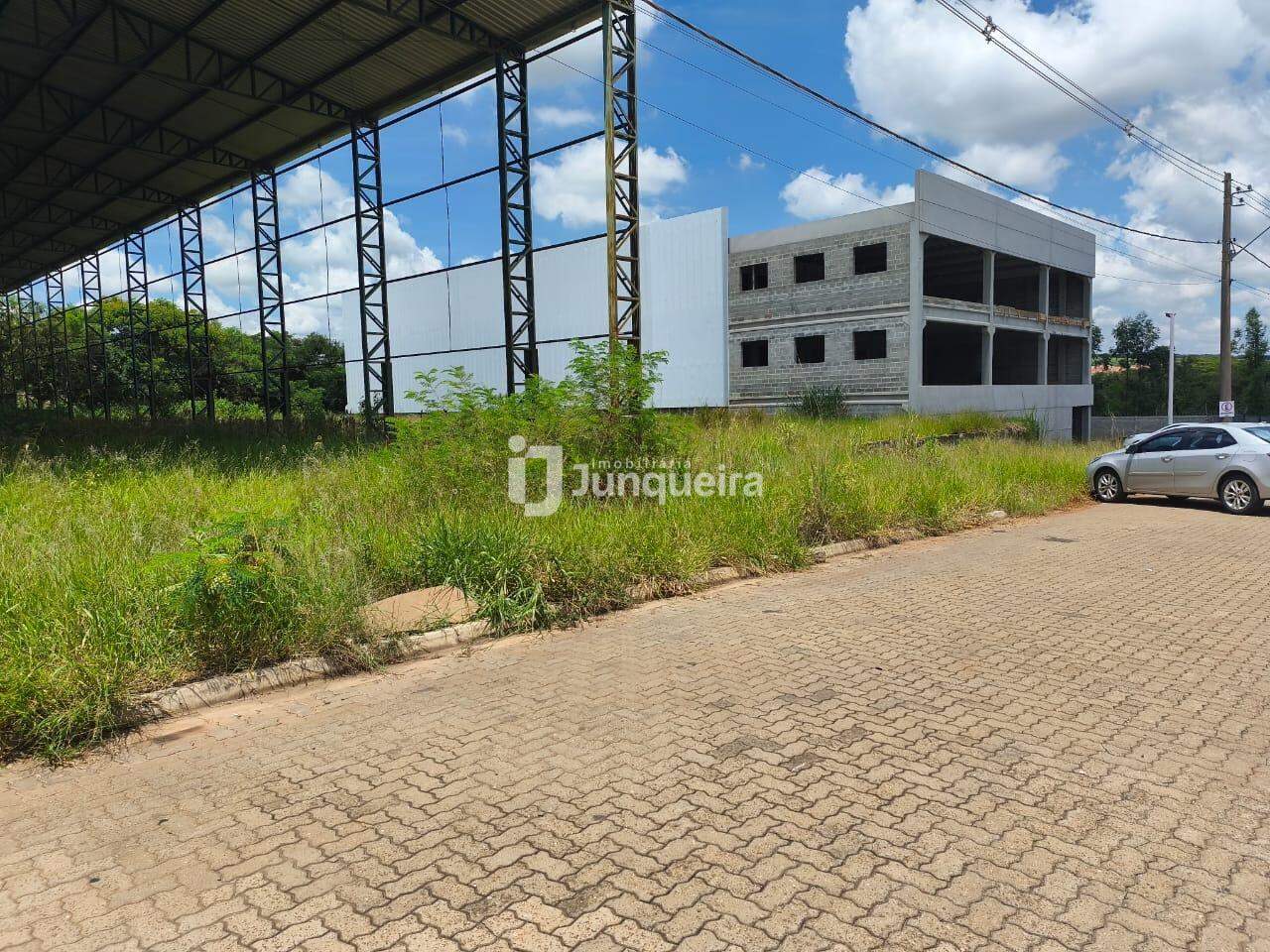 Terreno em Condomínio à venda, no bairro Loteamento Industrial Palmeiras em Rio das Pedras - SP