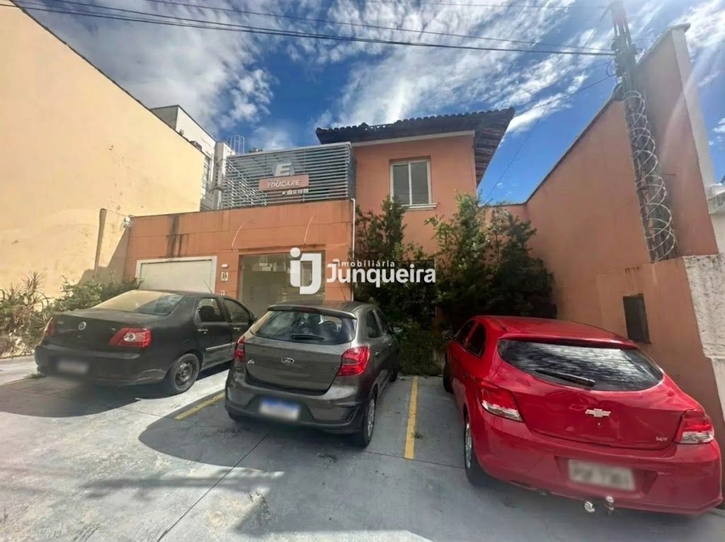 Casa Comercial para alugar, no bairro Centro em Piracicaba - SP