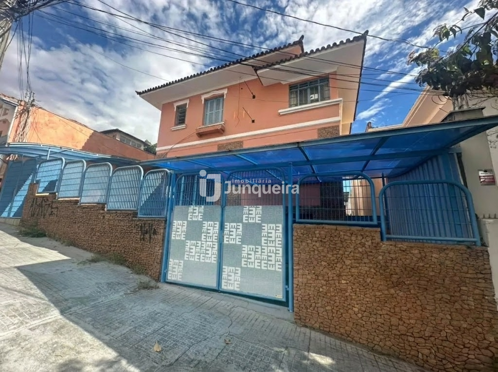 Casa Comercial para alugar, no bairro Centro em Piracicaba - SP