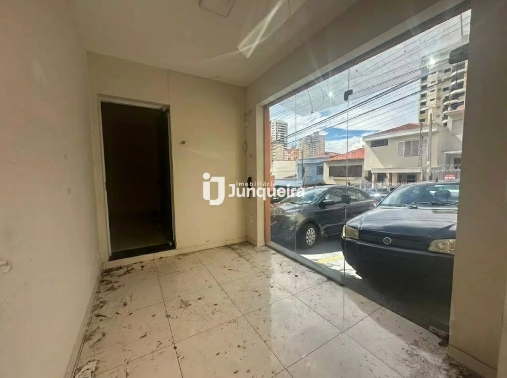 Casa Comercial para alugar, no bairro Centro em Piracicaba - SP