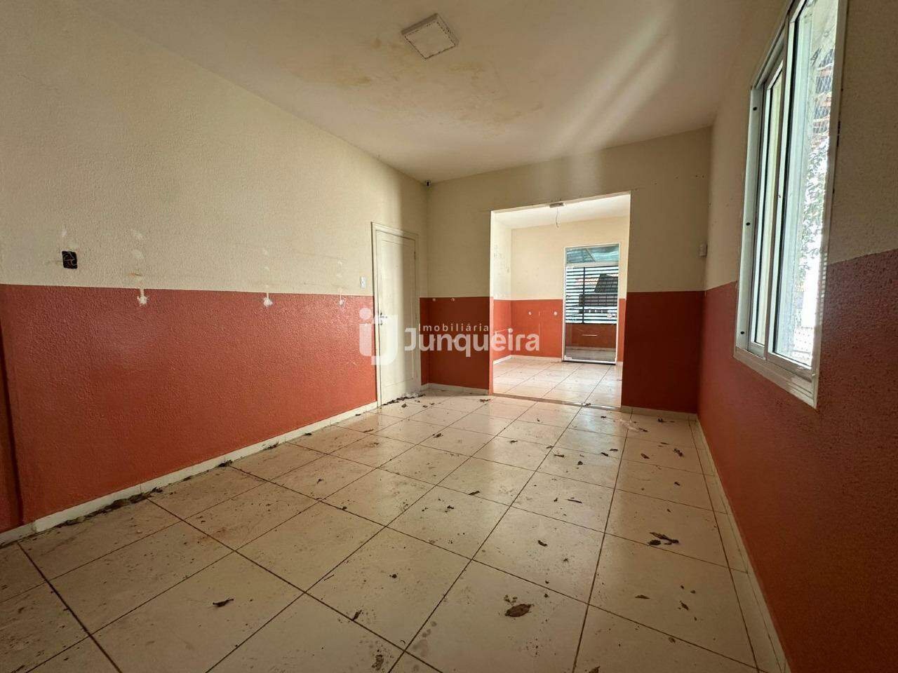 Casa Comercial para alugar, no bairro Centro em Piracicaba - SP