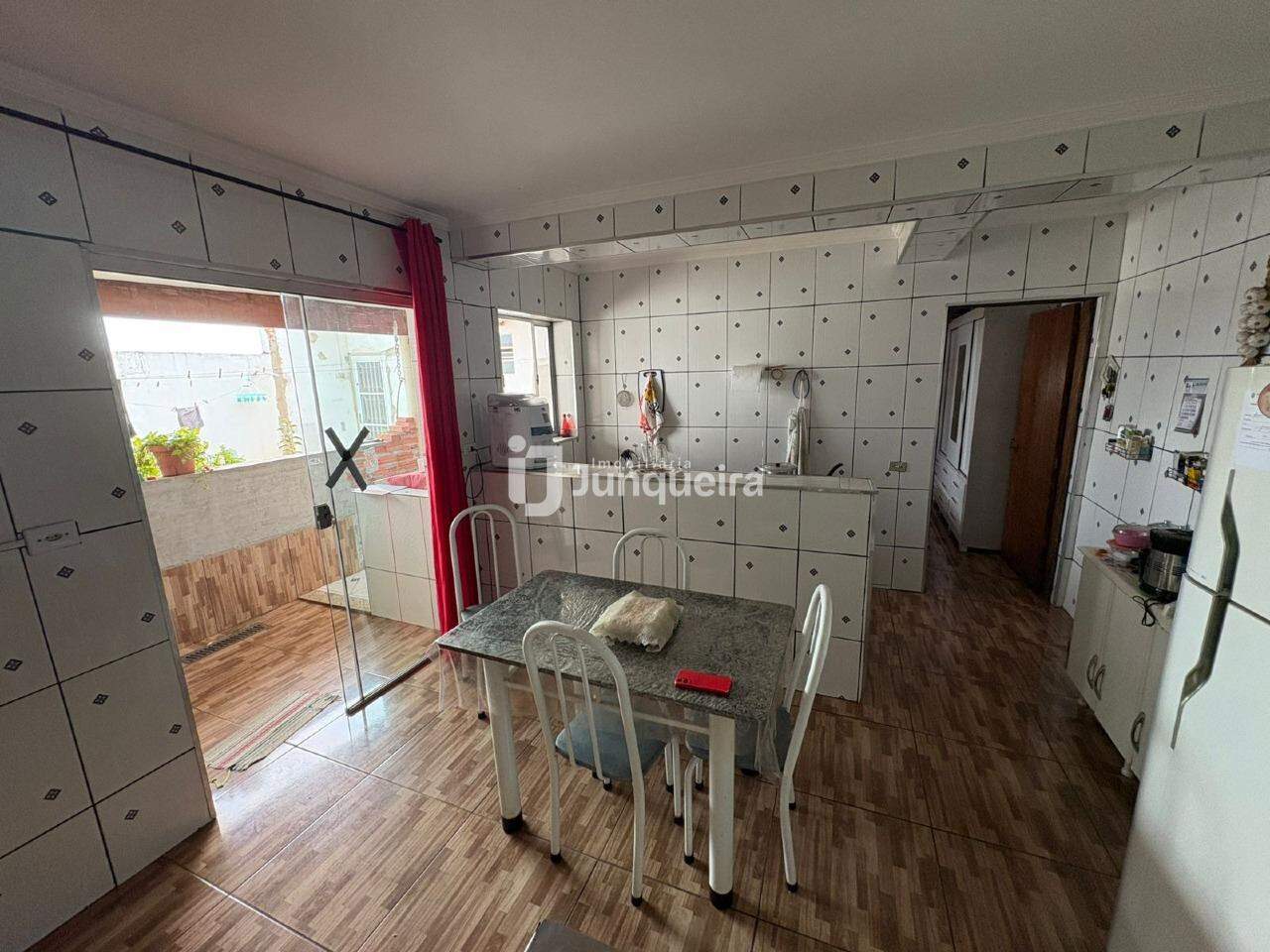 Casa à venda, 2 quartos, sendo 1 suíte, 2 vagas, no bairro Jardim Algodoal em Piracicaba - SP