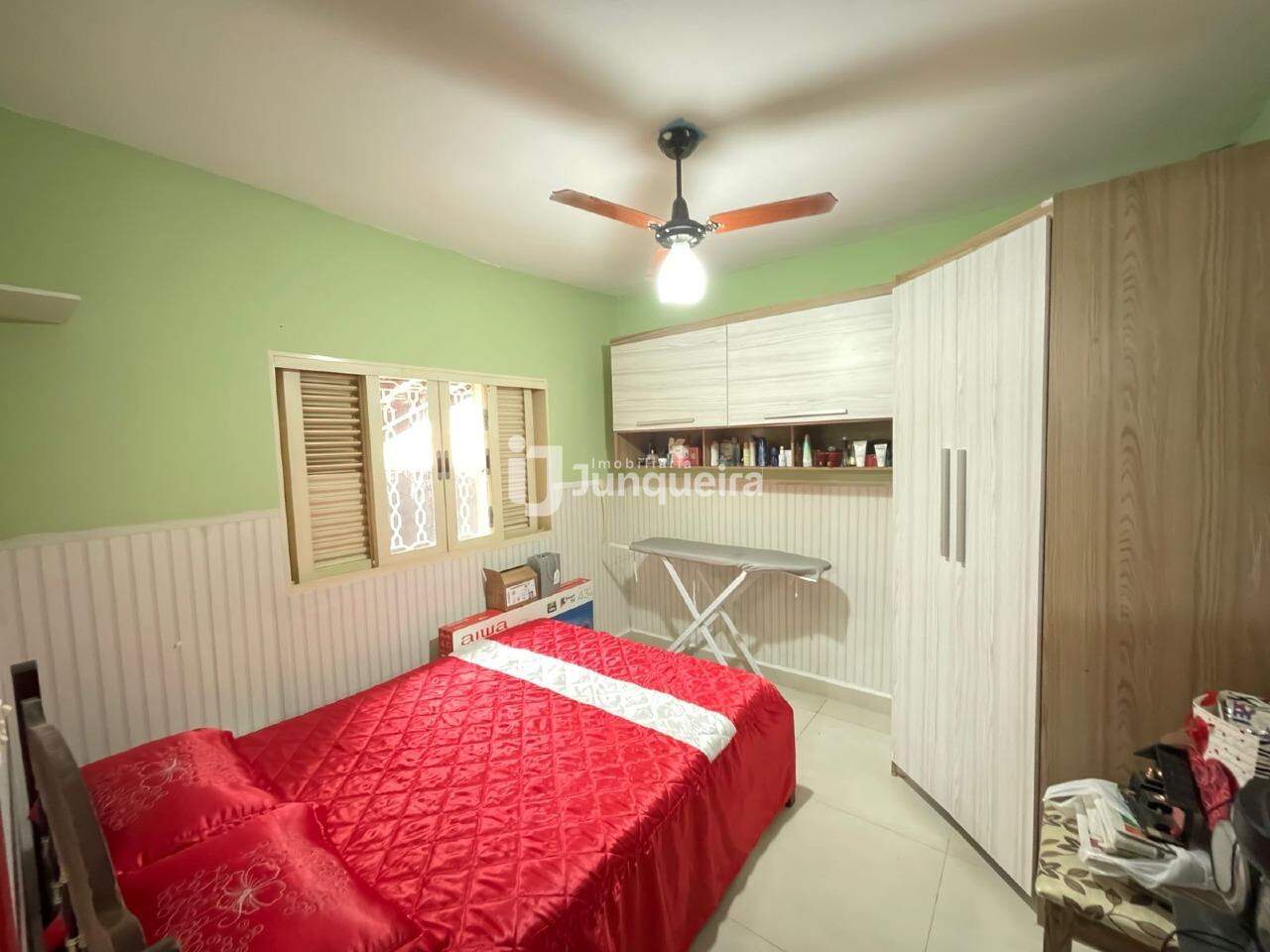 Casa à venda, 3 quartos, sendo 1 suíte, 3 vagas, no bairro Higienópolis em Piracicaba - SP
