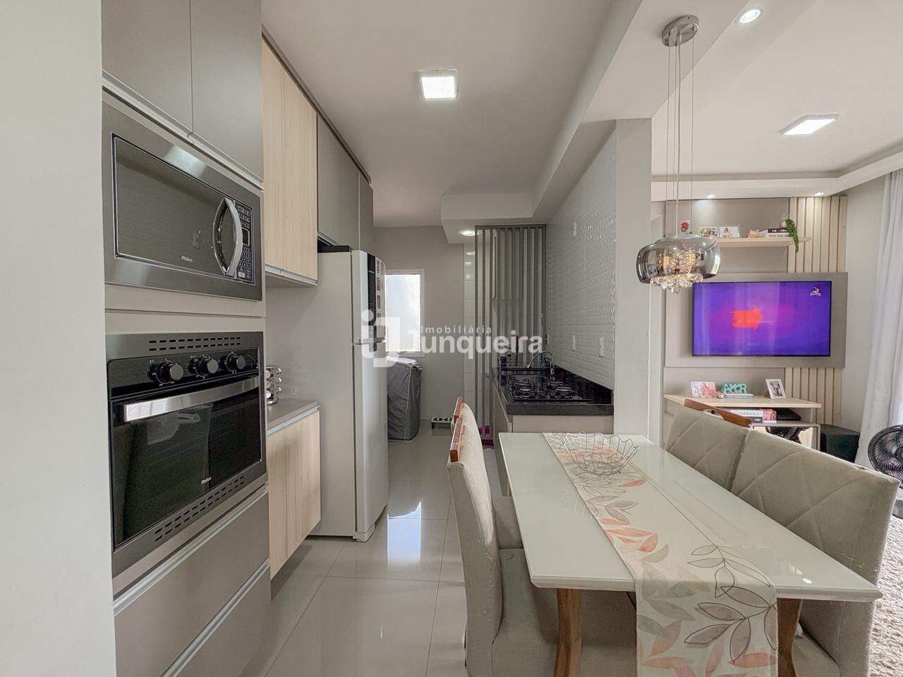 Apartamento à venda no Portal das laranjeiras, 2 quartos, sendo 1 suíte, 2 vagas, no bairro Campestre em Piracicaba - SP