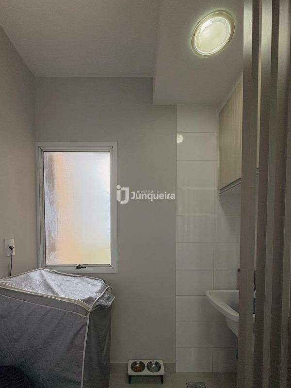 Apartamento à venda no Portal das laranjeiras, 2 quartos, sendo 1 suíte, 2 vagas, no bairro Campestre em Piracicaba - SP