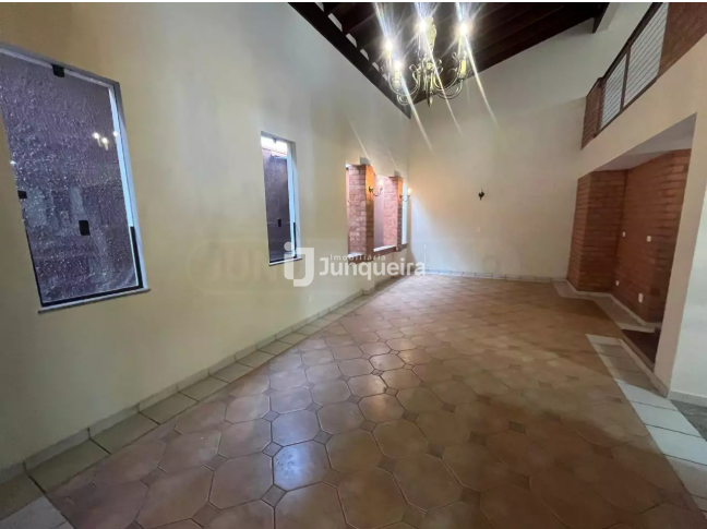 Casa à venda, 3 quartos, sendo 1 suíte, 3 vagas, no bairro Nova Piracicaba em Piracicaba - SP