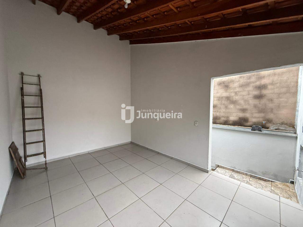 Casa para alugar, 3 quartos, sendo 1 suíte, 2 vagas, no bairro Parque Nossa Sra. das Gracas em Piracicaba - SP