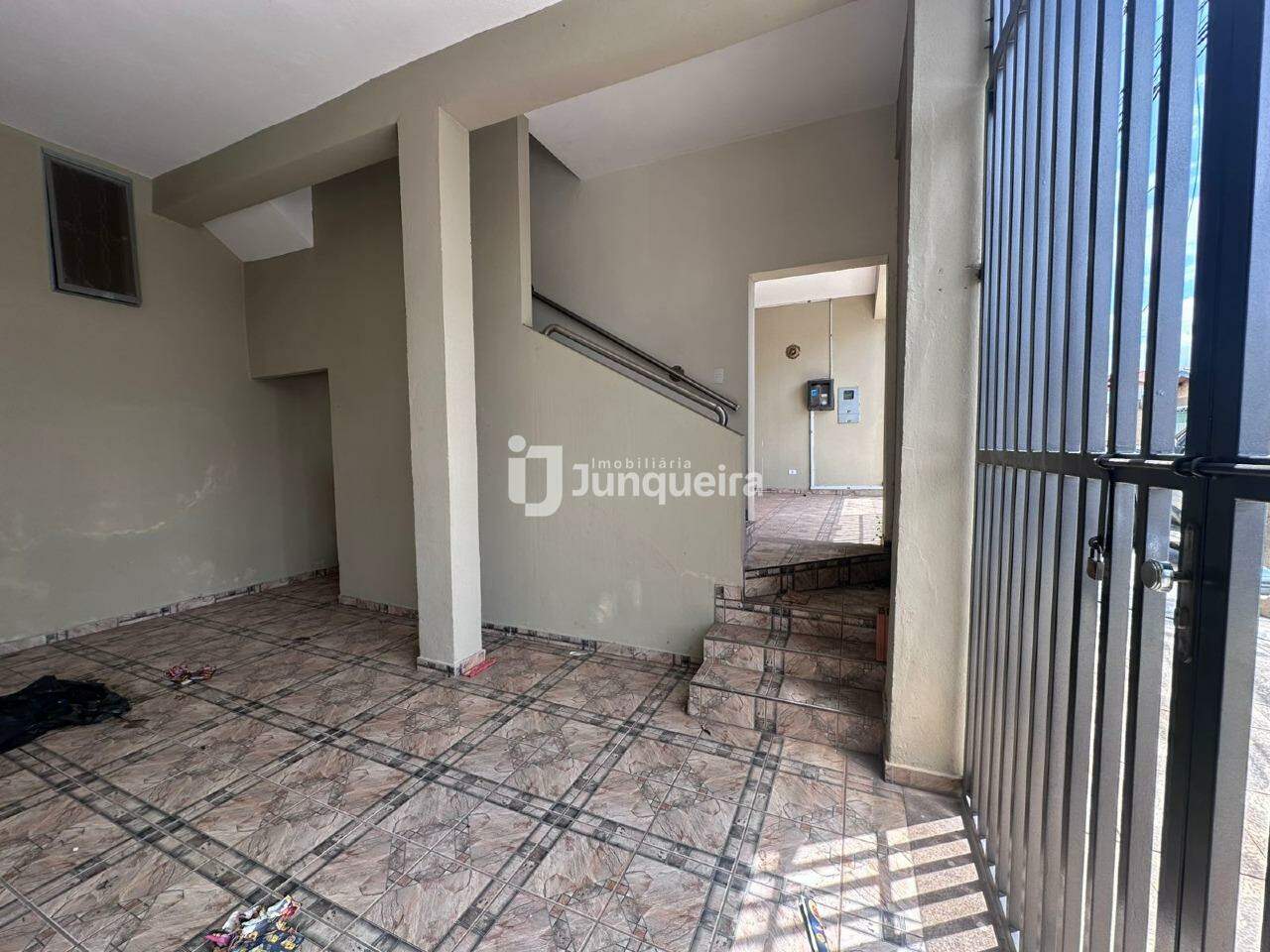 Casa à venda, 3 quartos, sendo 1 suíte, 2 vagas, no bairro Paulicéia em Piracicaba - SP