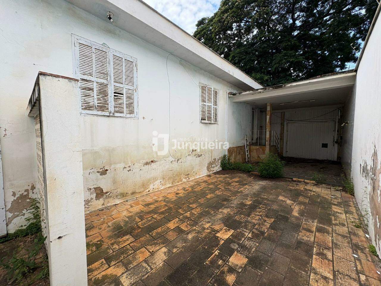 Casa à venda, 5 quartos, 2 vagas, no bairro Cidade Alta em Piracicaba - SP