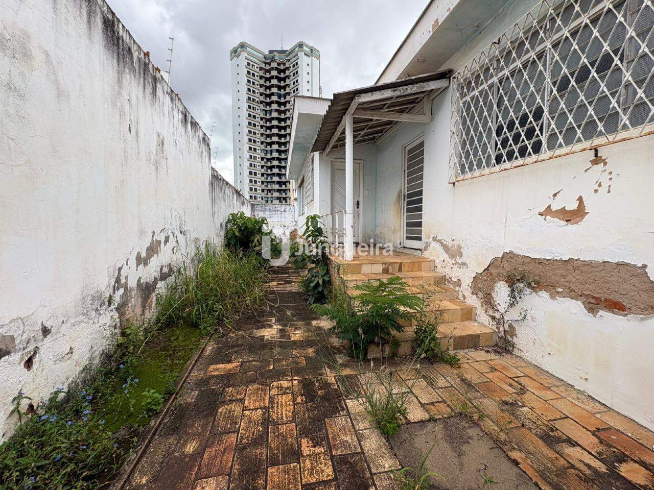 Casa à venda, 5 quartos, 2 vagas, no bairro Cidade Alta em Piracicaba - SP