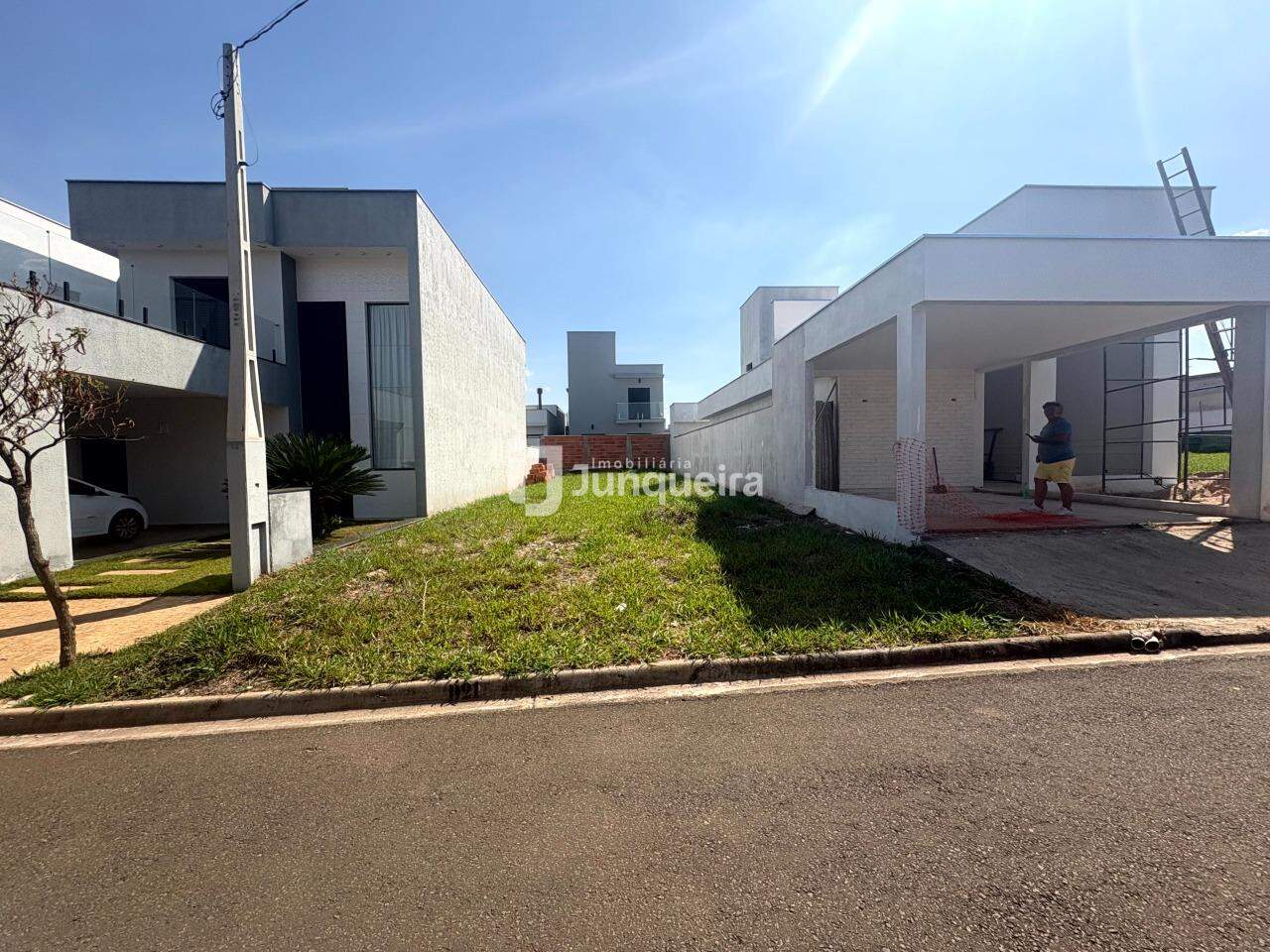 Terreno em Condomínio à venda no Residencial Ágape, no bairro Residencial Ágape em Piracicaba - SP