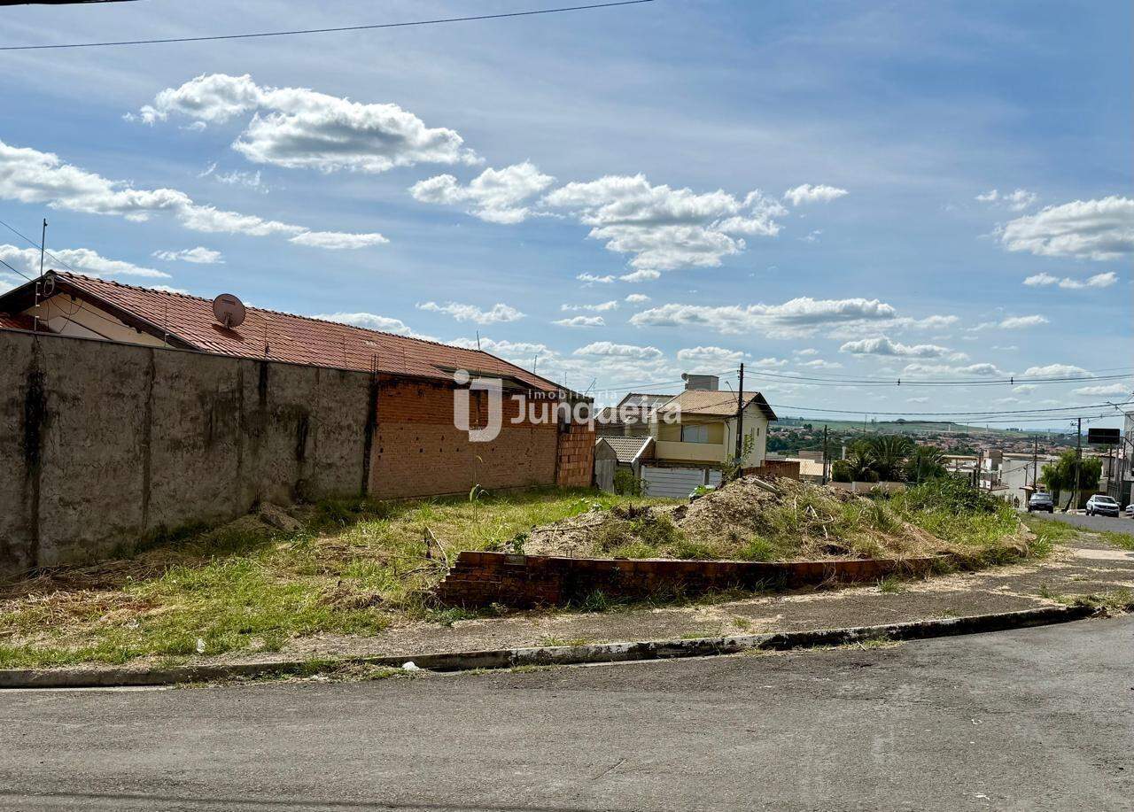 Terreno à venda, no bairro Parque Conceição II em Piracicaba - SP