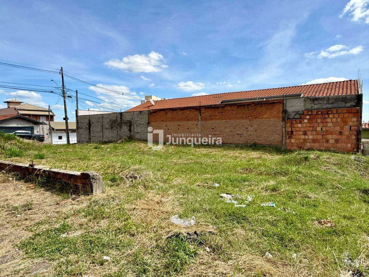 Terreno à venda, no bairro Parque Conceição II em Piracicaba - SP