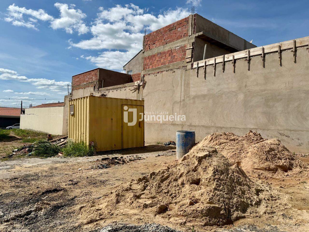 Terreno à venda, no bairro Parque Conceição II em Piracicaba - SP