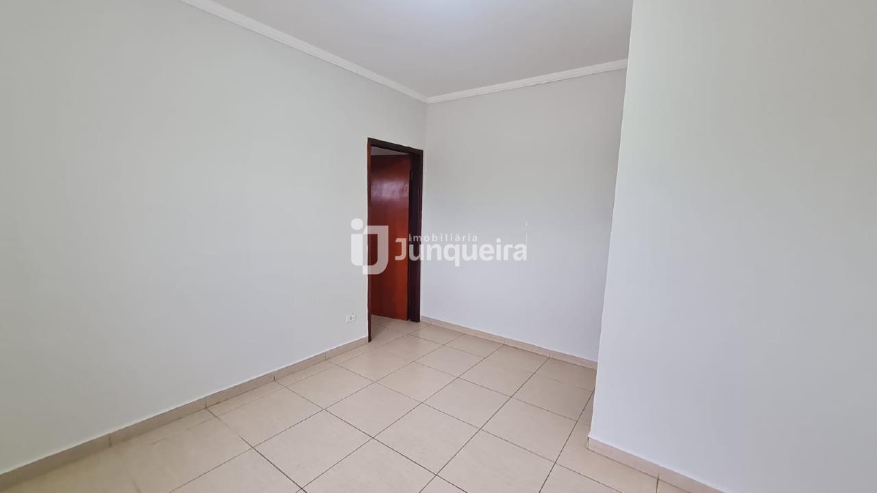 Casa para alugar, 2 quartos, 1 vaga, no bairro Santa Rosa em Piracicaba - SP