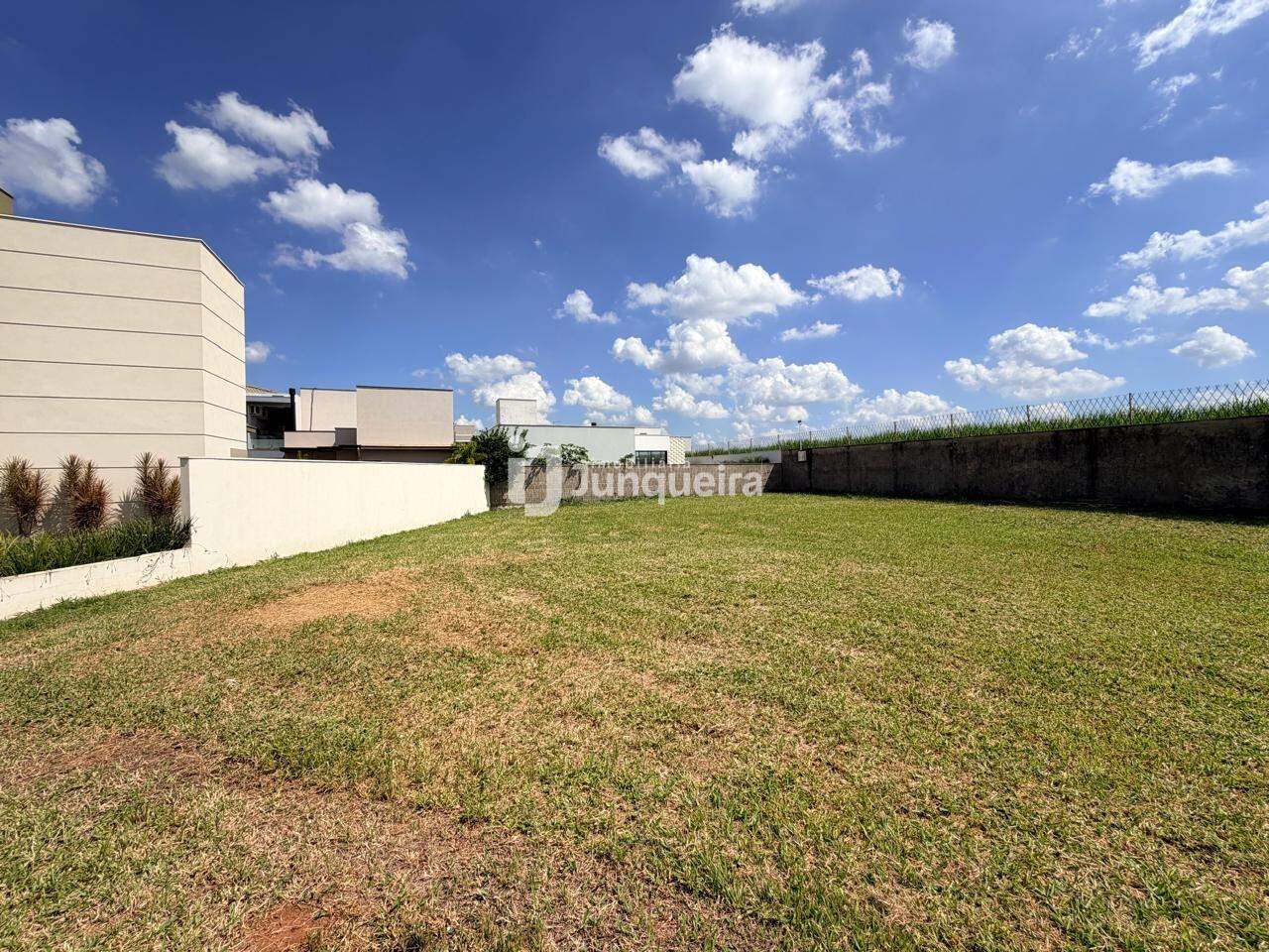 Terreno em Condomínio à venda no Park Unimep Taquaral, no bairro Park Unimep Taquaral  em Piracicaba - SP