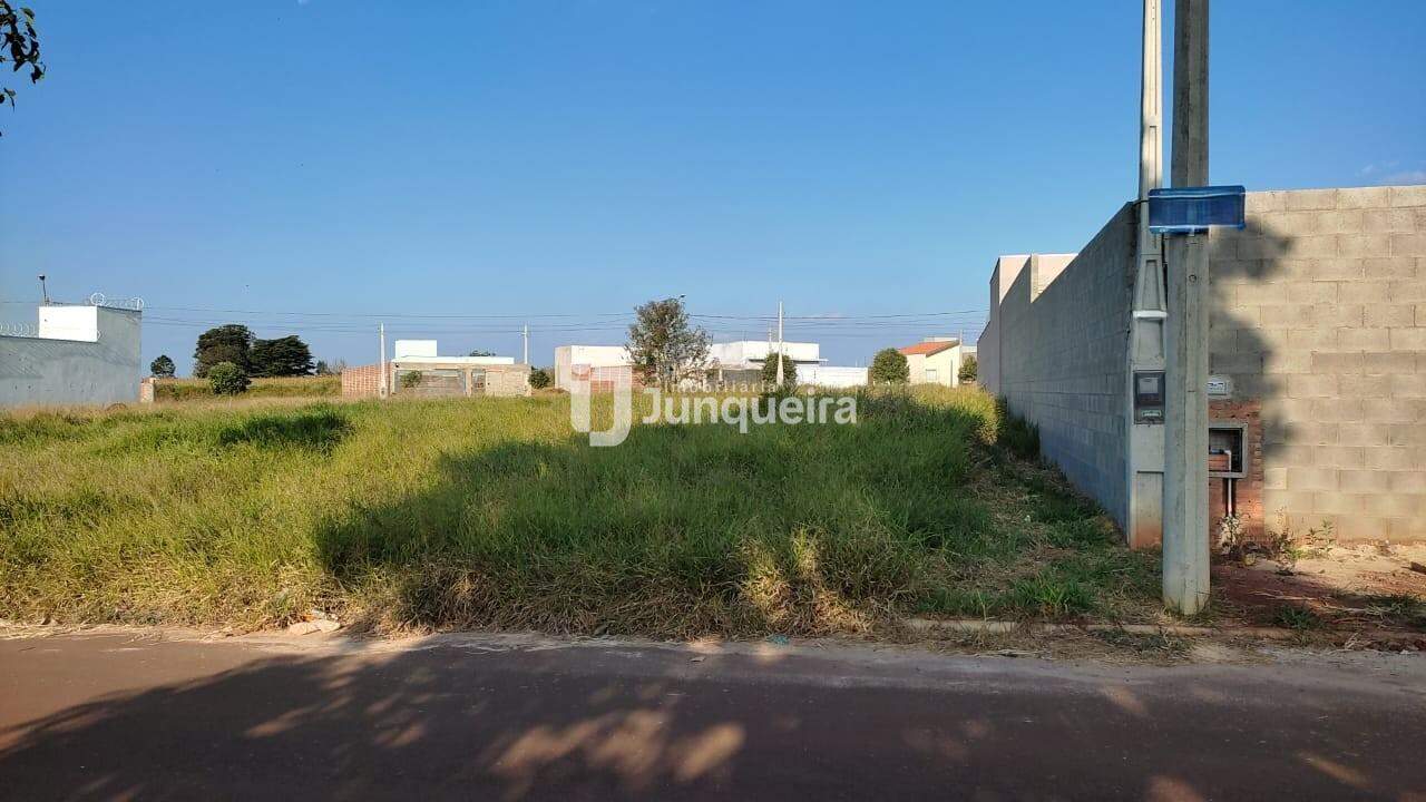 Terreno à venda, no bairro Terras Di Treviso em Piracicaba - SP