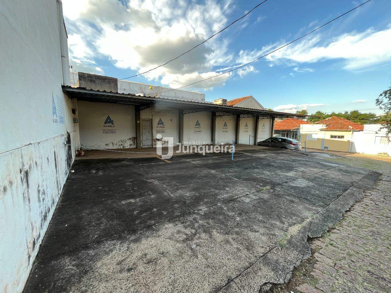 Terreno à à venda no n/a, 10 vagas , Vila Rezende - Piracicaba / SP: