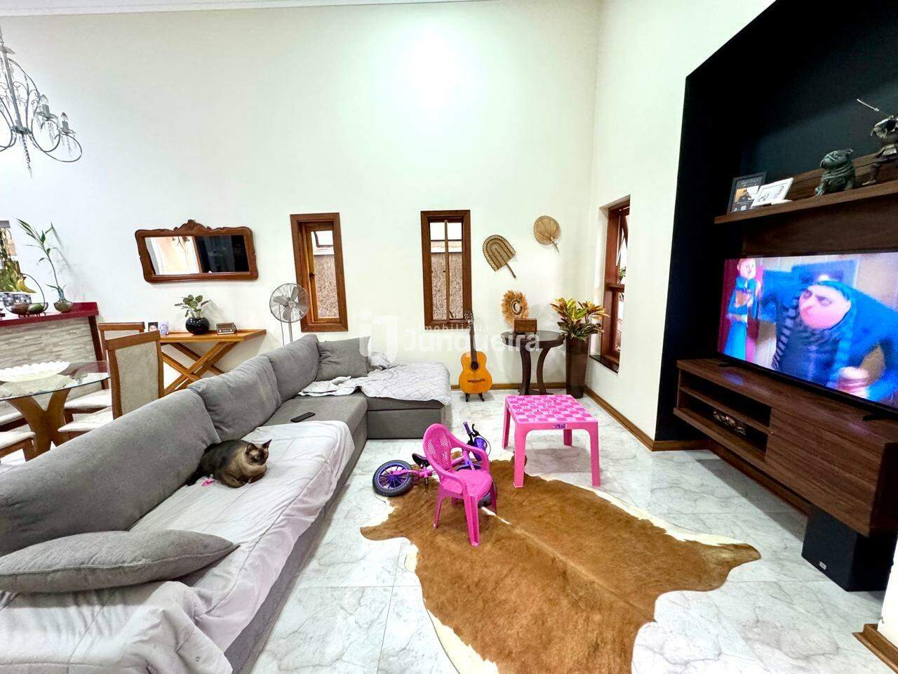 Casa à venda, 2 quartos, sendo 1 suíte, 2 vagas, no bairro Santa Rosa em Piracicaba - SP