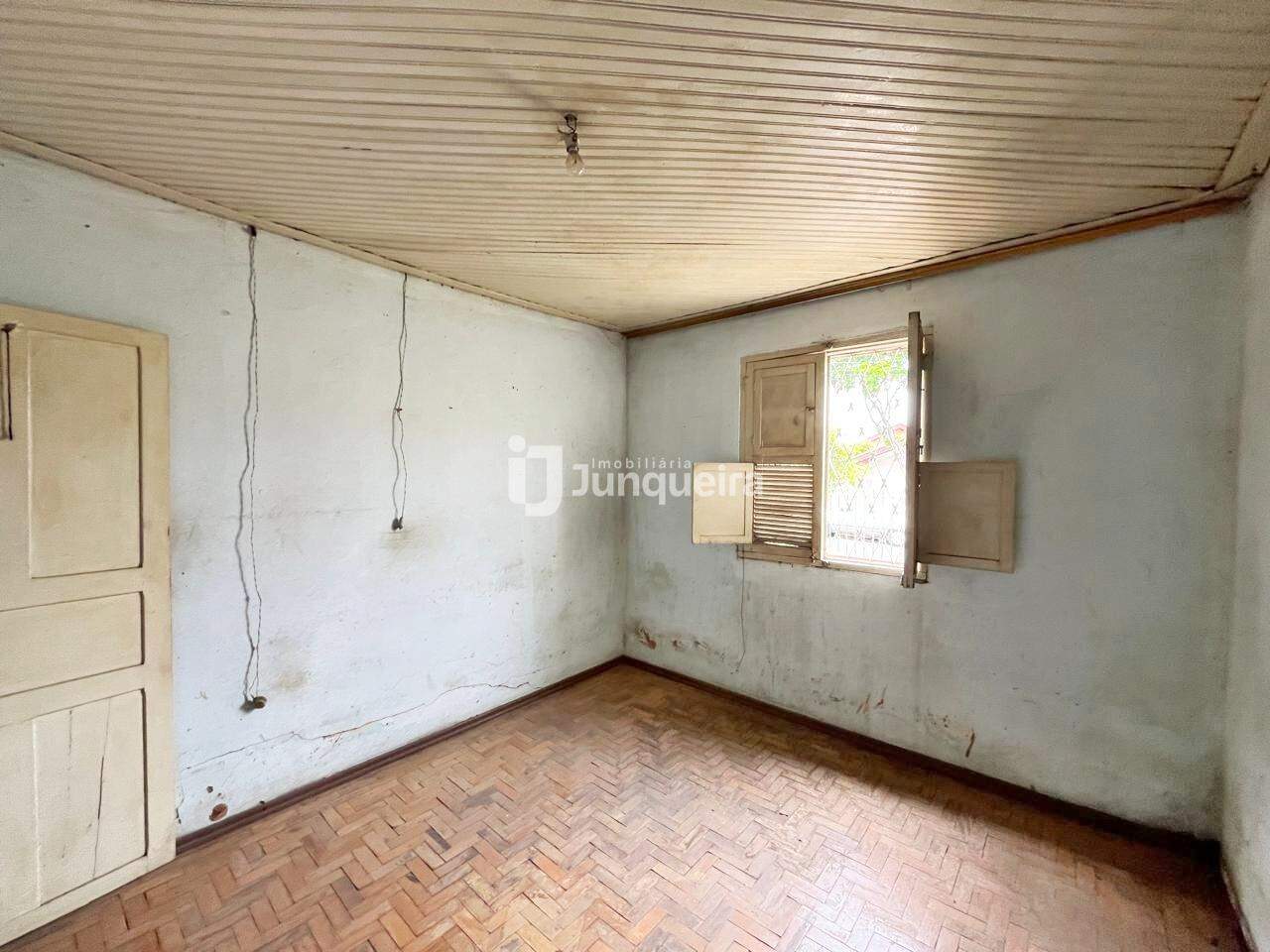 Casa à venda, 2 quartos, 2 vagas, no bairro Santa Terezinha em Piracicaba - SP