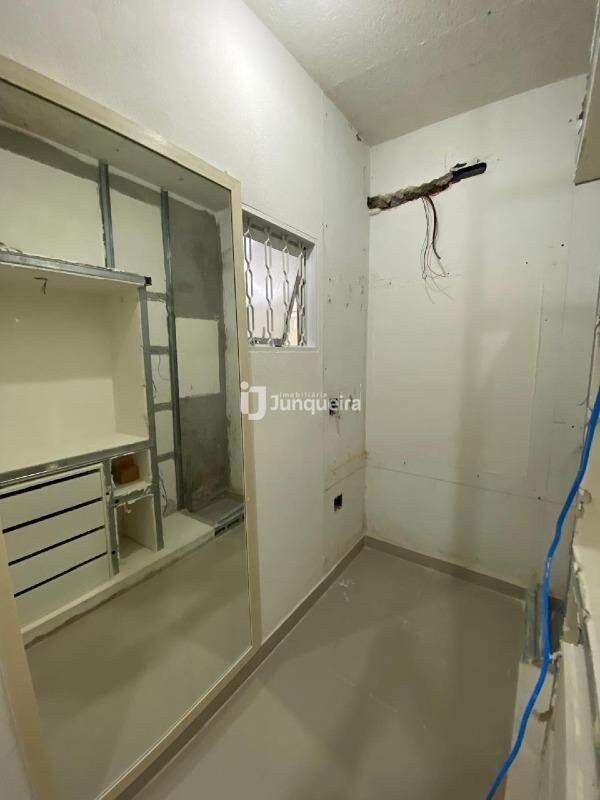 Casa à venda, 3 quartos, sendo 1 suíte, 2 vagas, no bairro Residencial Santo Antônio em Piracicaba - SP