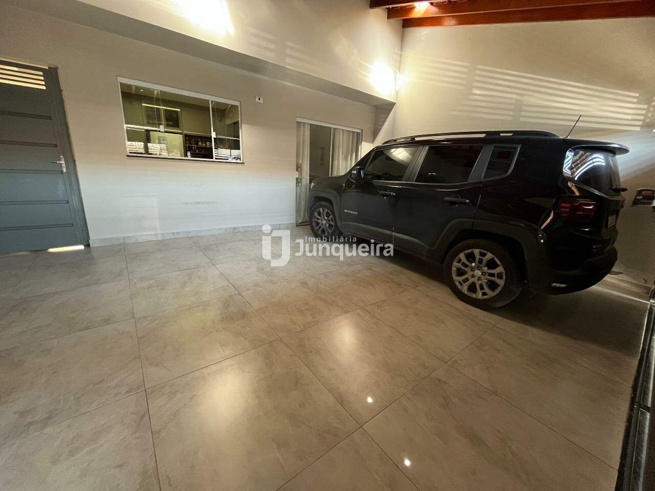 Casa à venda, 2 quartos, sendo 1 suíte, 2 vagas, no bairro Vale do Sol em Piracicaba - SP