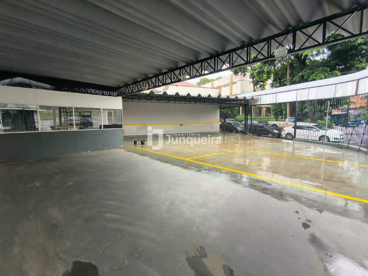 Salão para alugar, no bairro Centro em Piracicaba - SP