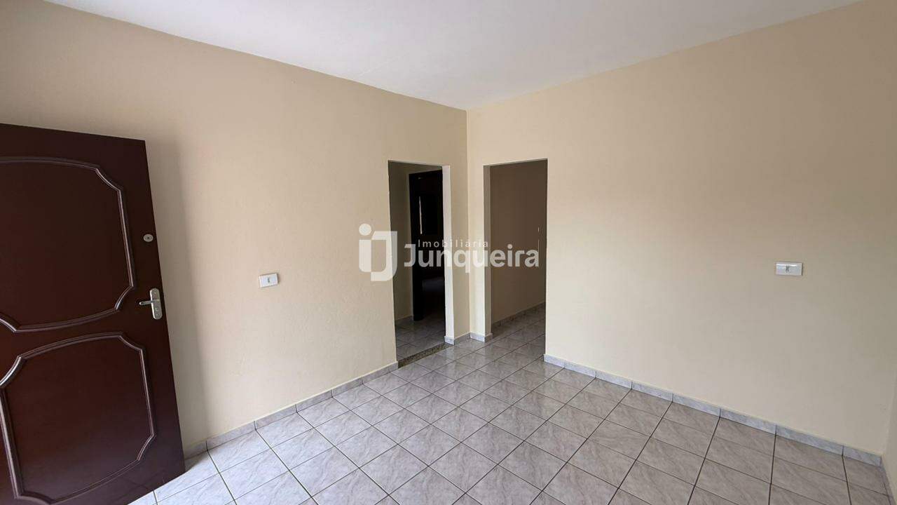 Casa à venda, 3 quartos, 4 vagas, no bairro Santa Terezinha em Piracicaba - SP