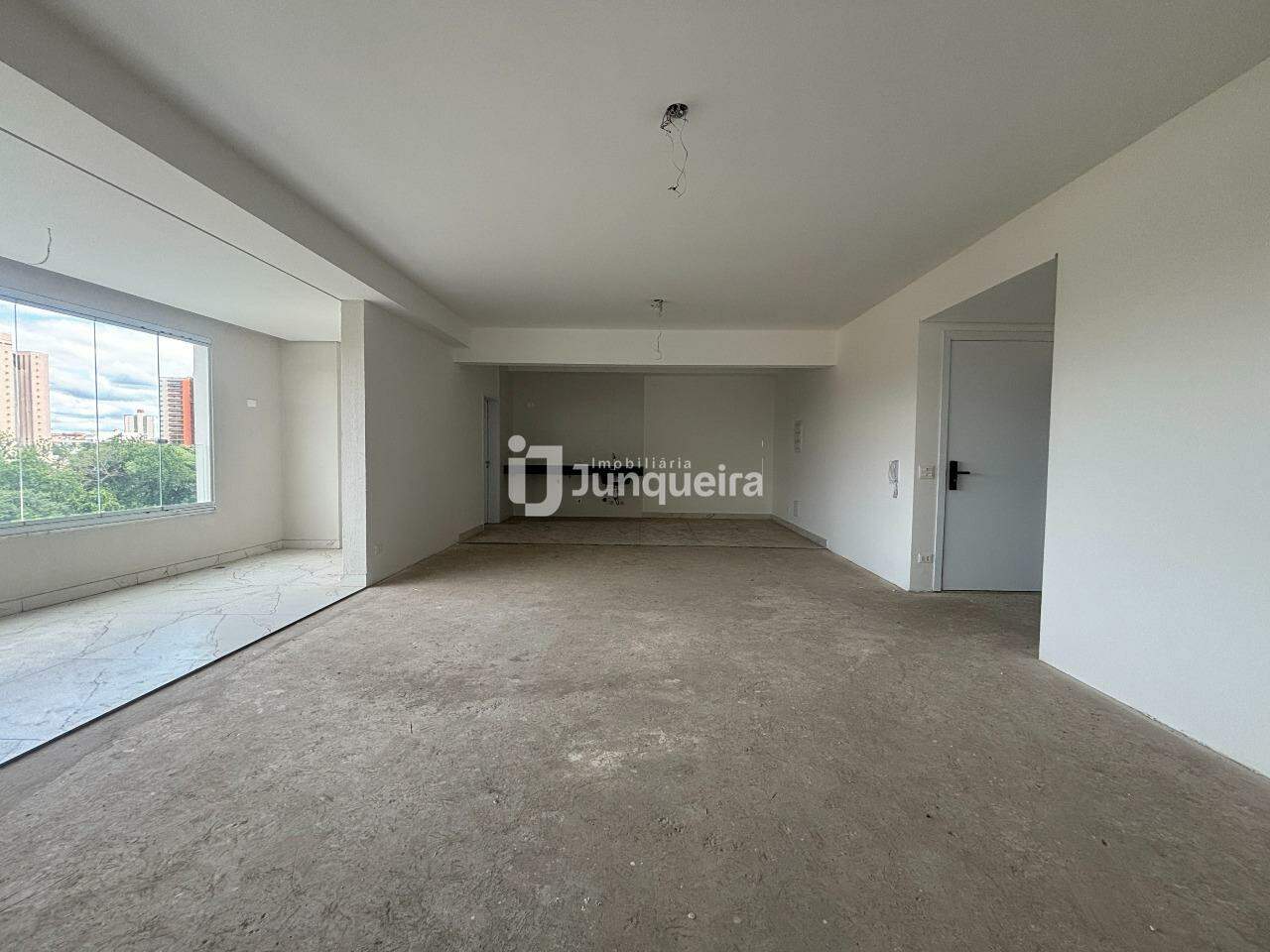 Apartamento à venda no Edifício Gran Bellagio, 3 quartos, sendo 3 suítes, 3 vagas, no bairro São Judas em Piracicaba - SP