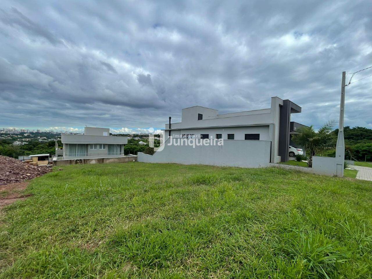 Terreno em Condomínio à venda no Damha II , no bairro Parque Residencial Damha II em Piracicaba - SP